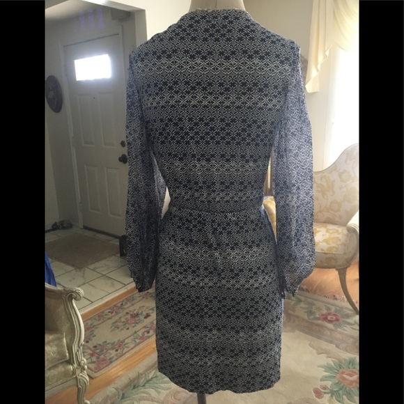 Diane con Furstenberg blue/white wrap dress sheer sleeves size 10 - Picture 2 of 5